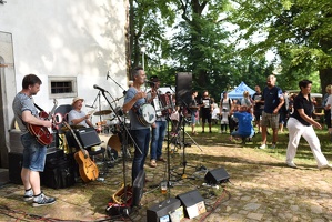 65100237 2710714572274577 419699204823187456 o